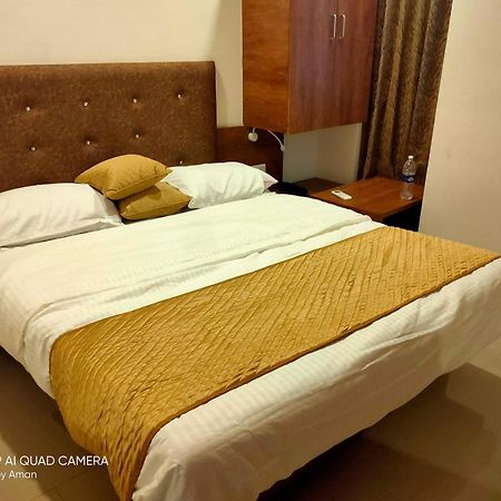 Hotel Sai Krupa Ahmedabad Buitenkant foto