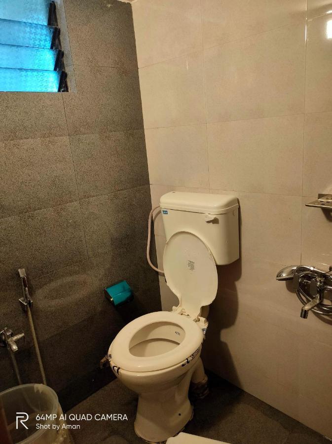 Hotel Sai Krupa Ahmedabad Buitenkant foto
